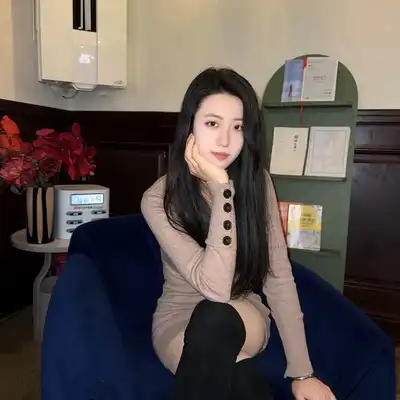 钟彤